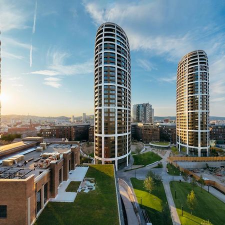 Elegant Escape Apartment II - City Centre Братислава Екстериор снимка